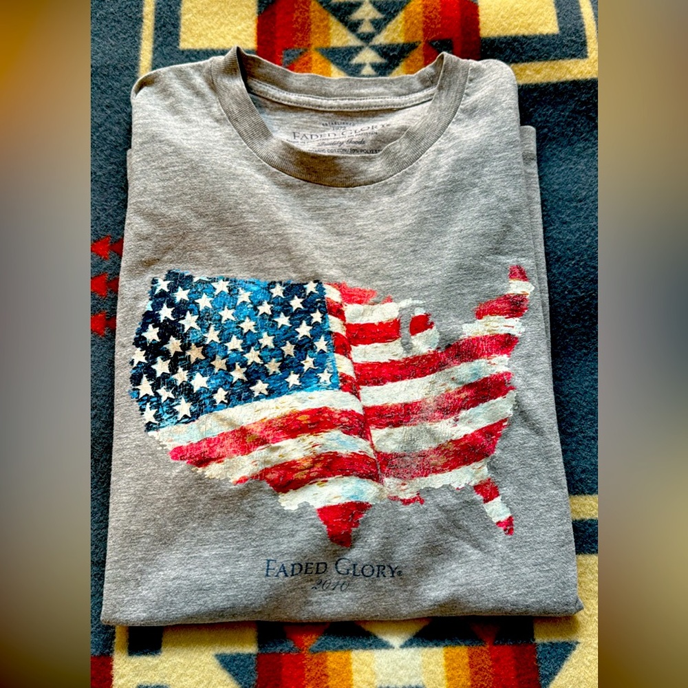 Men’s Short Sleeve Shirt